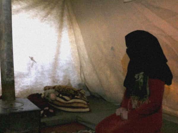 امرأة مريضة سل بحاجة إلى دواء!