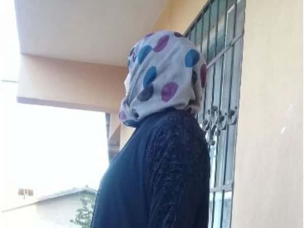 An adult woman suffers of colon cancer