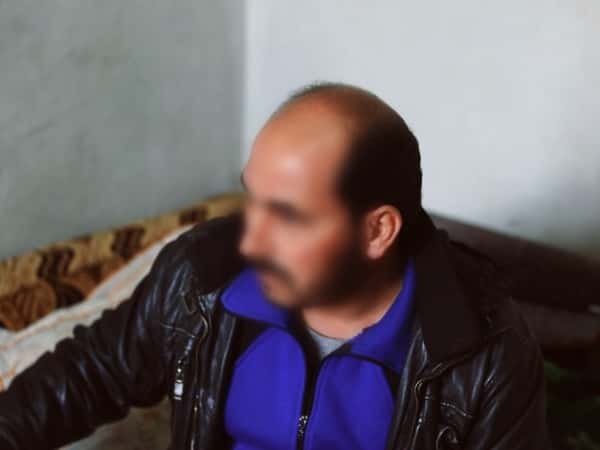 رجلٌ مهدد بفقدان البصر!