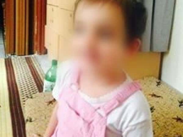 a refugee kid in need for medication