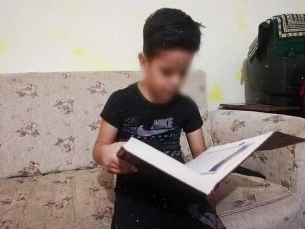 عبد الله طفل يتيم من دمشق