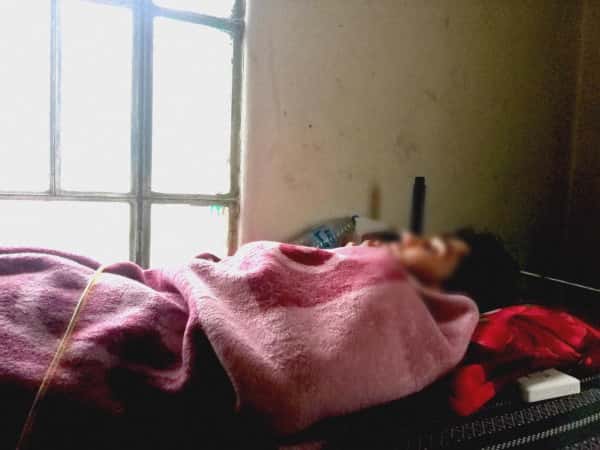 أصيب بشظية جعلت منه مقعداً بحاجة للمساعدة.