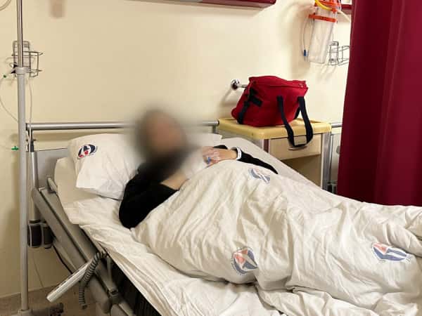 An expeditious hysterectomy is crucial to stop life-threatening hemorrhage.