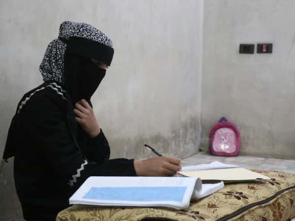 Shaimaa, an orphan in need of help