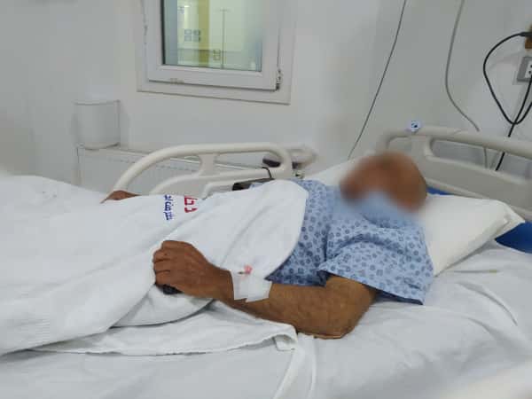 Urgent cardiac stent surgery for Hamidi.