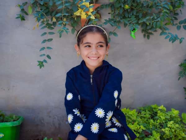 أسينات طفلة يتيمة من إدلب