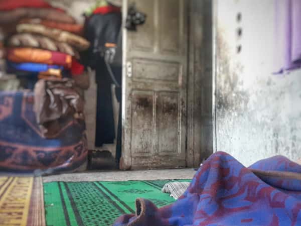 Five widows in two rooms that lacks the basic needs of living.