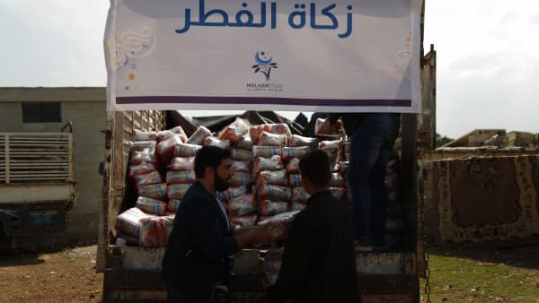 التبرع بزكاة الفطر - تبرّع الآن وساهم في مساعدة الفقراء