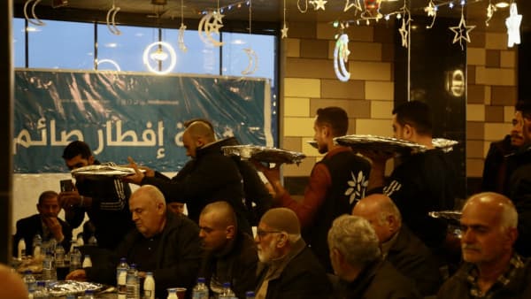 التبرع لإفطار صائم - تبرّع لإفطار المحتاجين في الشمال السوري