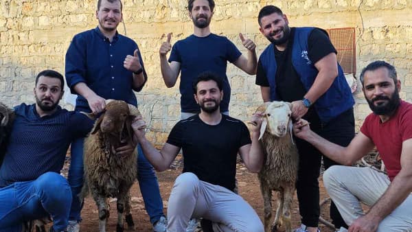 أضحية العيد - تبرع بأضحيتك وشارك الأجر والفرح